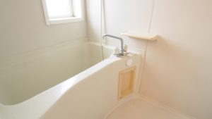 ユニットバスの排水溝のお手入れ・詰まりを解消する方法をご紹介！